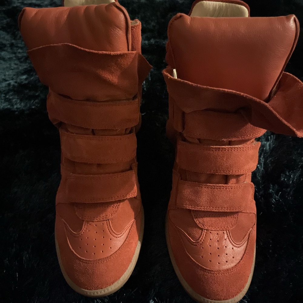 Isabel Marant Suede Beckett Sneakers